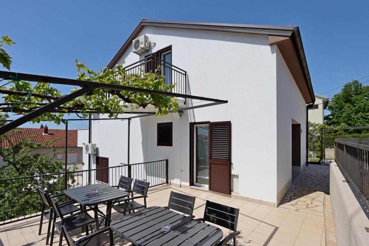 Apartments And Rooms With Parking Space Selce, Crikvenica - 2362 Dış mekan fotoğraf