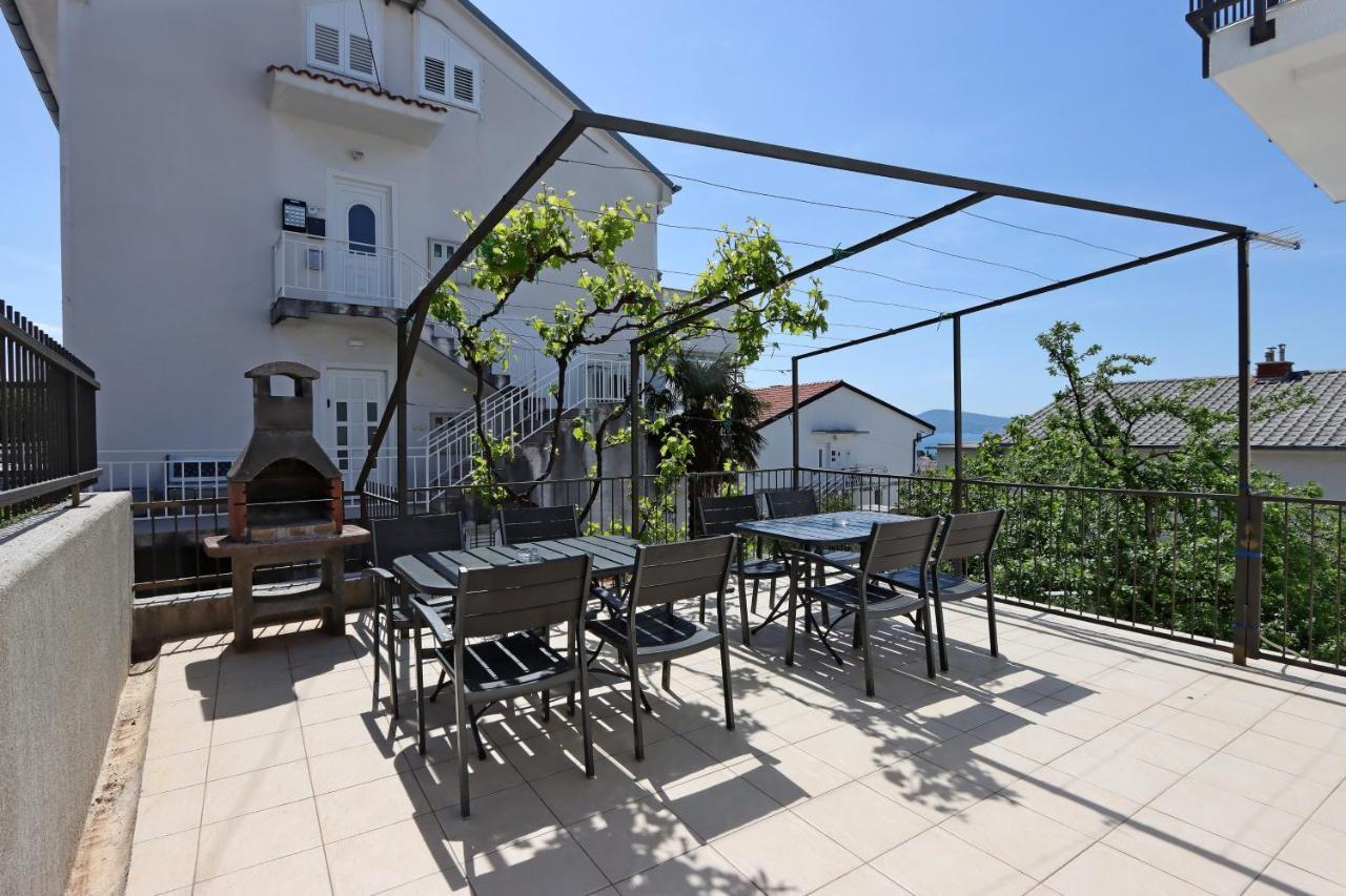 Apartments And Rooms With Parking Space Selce, Crikvenica - 2362 Dış mekan fotoğraf