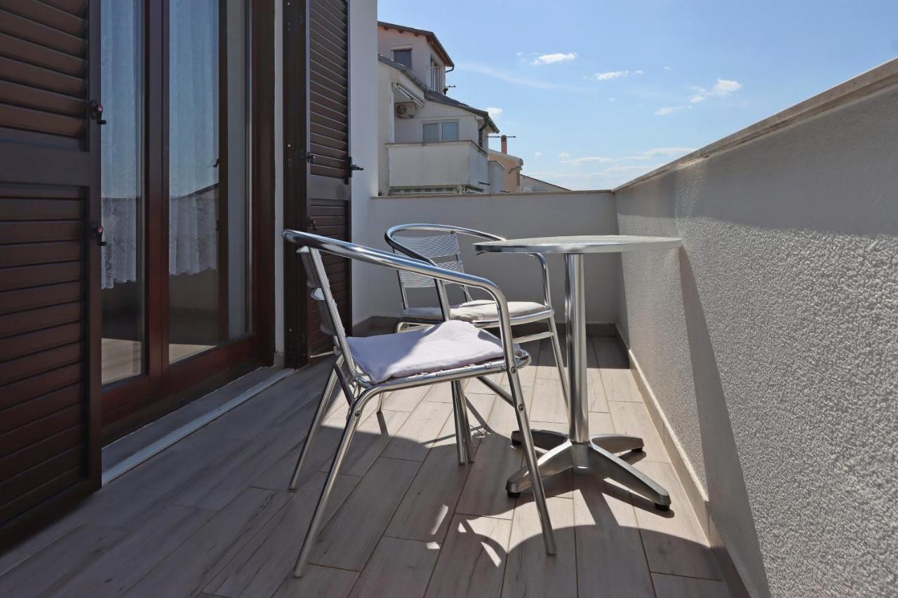 Apartments And Rooms With Parking Space Selce, Crikvenica - 2362 Dış mekan fotoğraf