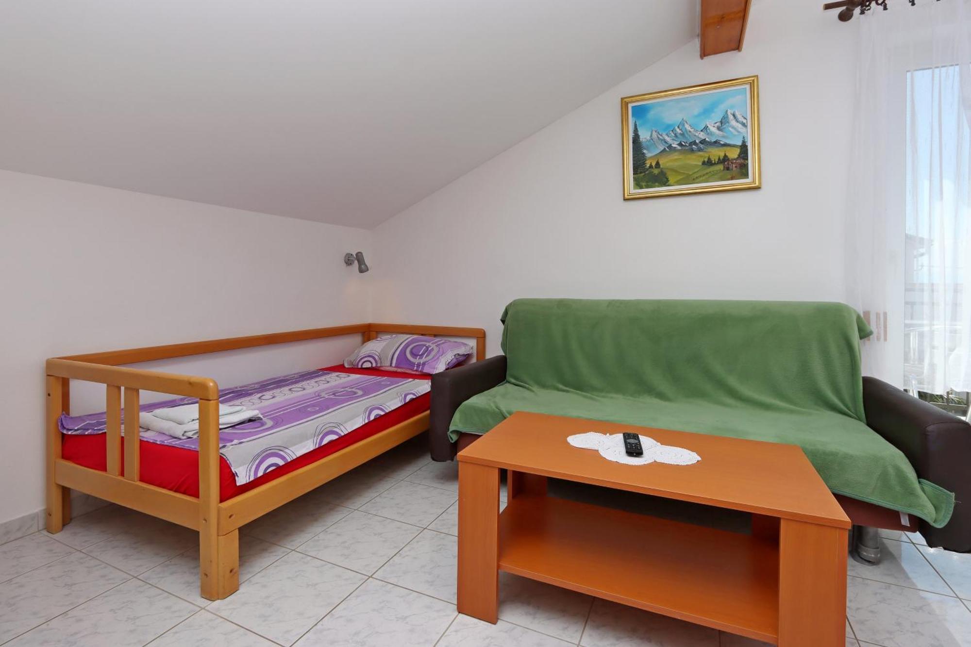 Apartments And Rooms With Parking Space Selce, Crikvenica - 2362 Oda fotoğraf